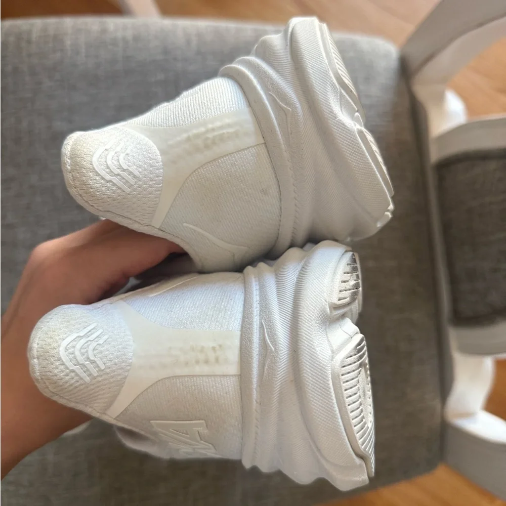 White Hoka Clifton 9 - Womens - Picture 3 of 10